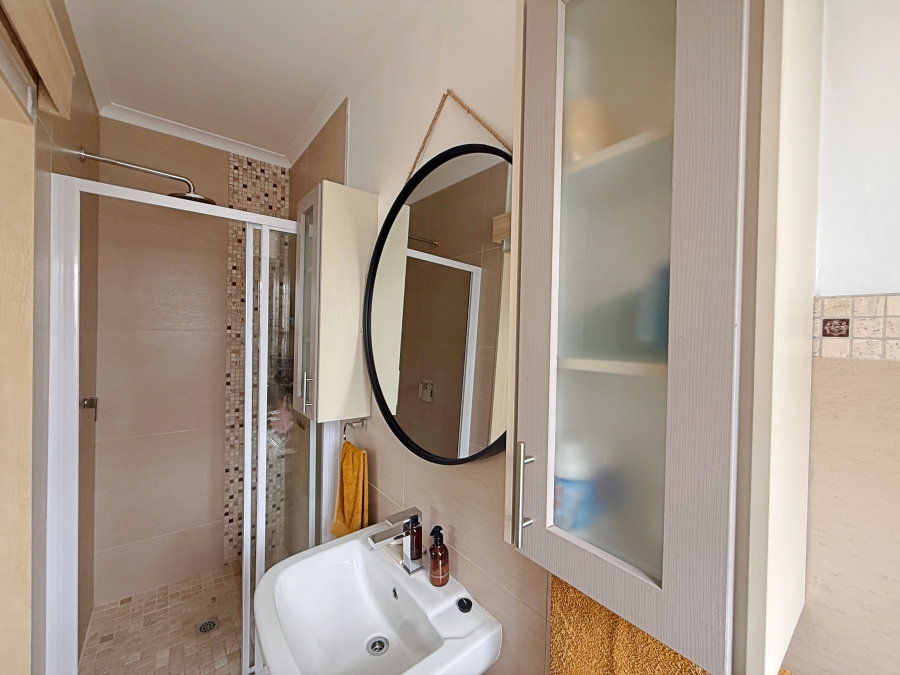 4 Bedroom Property for Sale in Country Club Western Cape